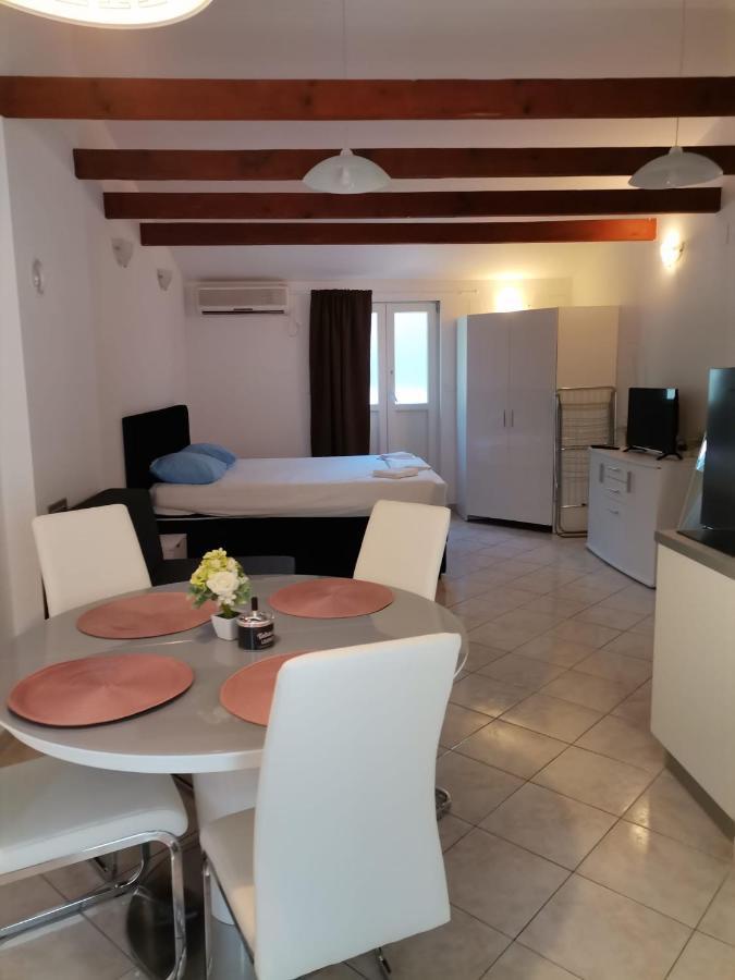 Dine Apartment Dubrovnik Eksteriør bilde